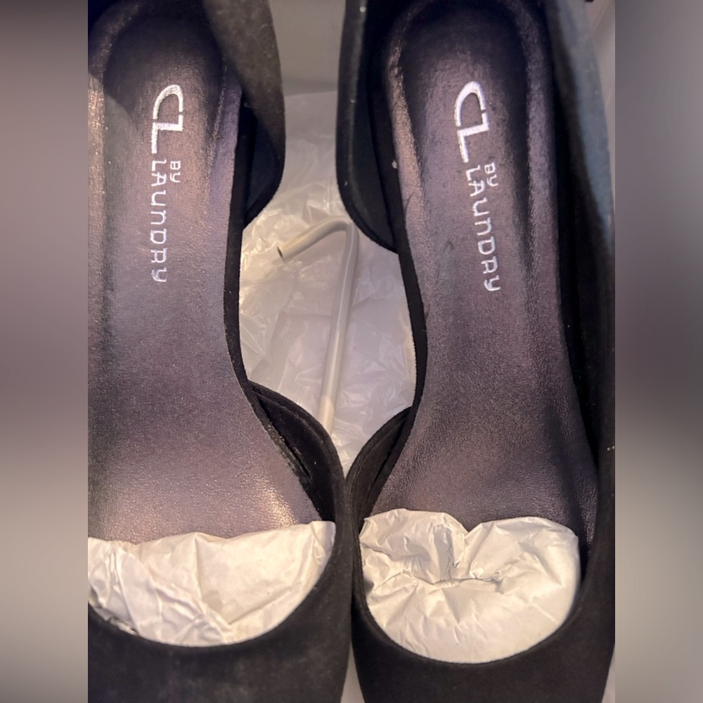 CL by Laundry Angelina super Suede black heels